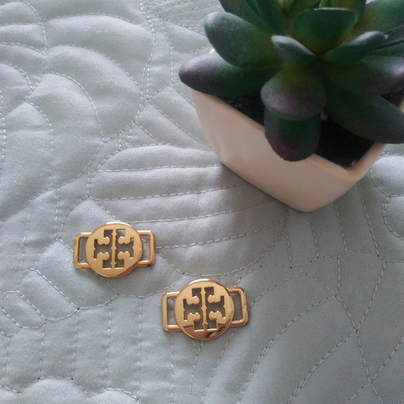 Tory Burch Accessories - Authentic Tory Burch replacement Gold Metal Logo